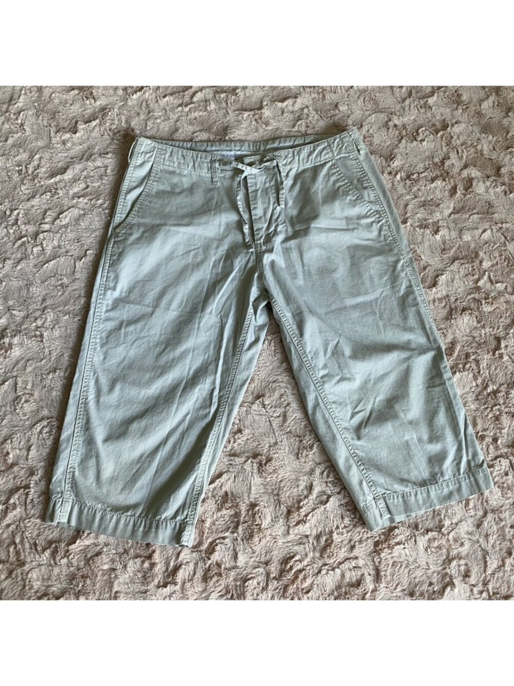 Giordano Womens Medium Biege Grey Khakis Low Rise Cargo Pants Capri